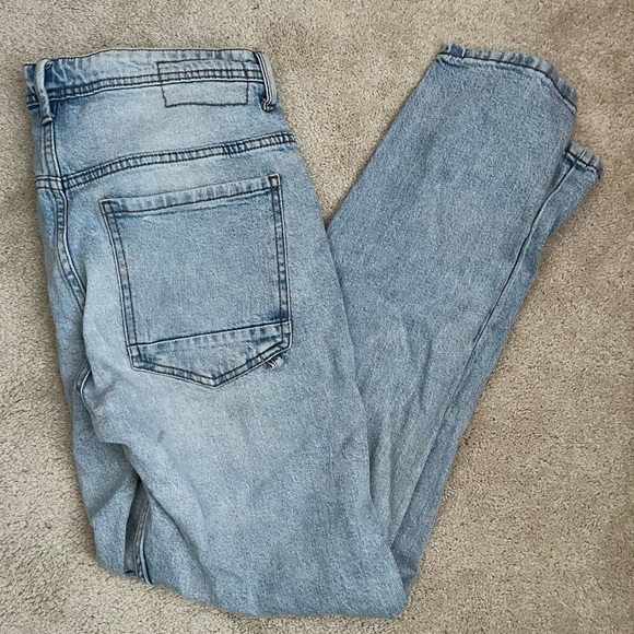 COTTON-ON LIGHT WASH JEANS - Picture 2 of 5